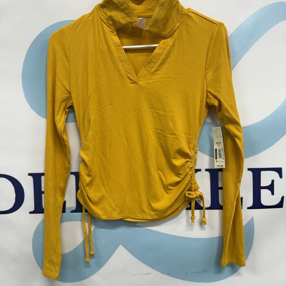 No boundaries girls, long sleeve shirt, size XS